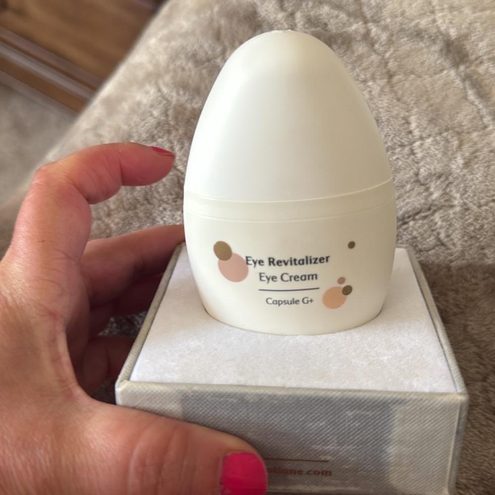 Elevatone Eye Revitalizer Cream the box got water on it but the cream is new